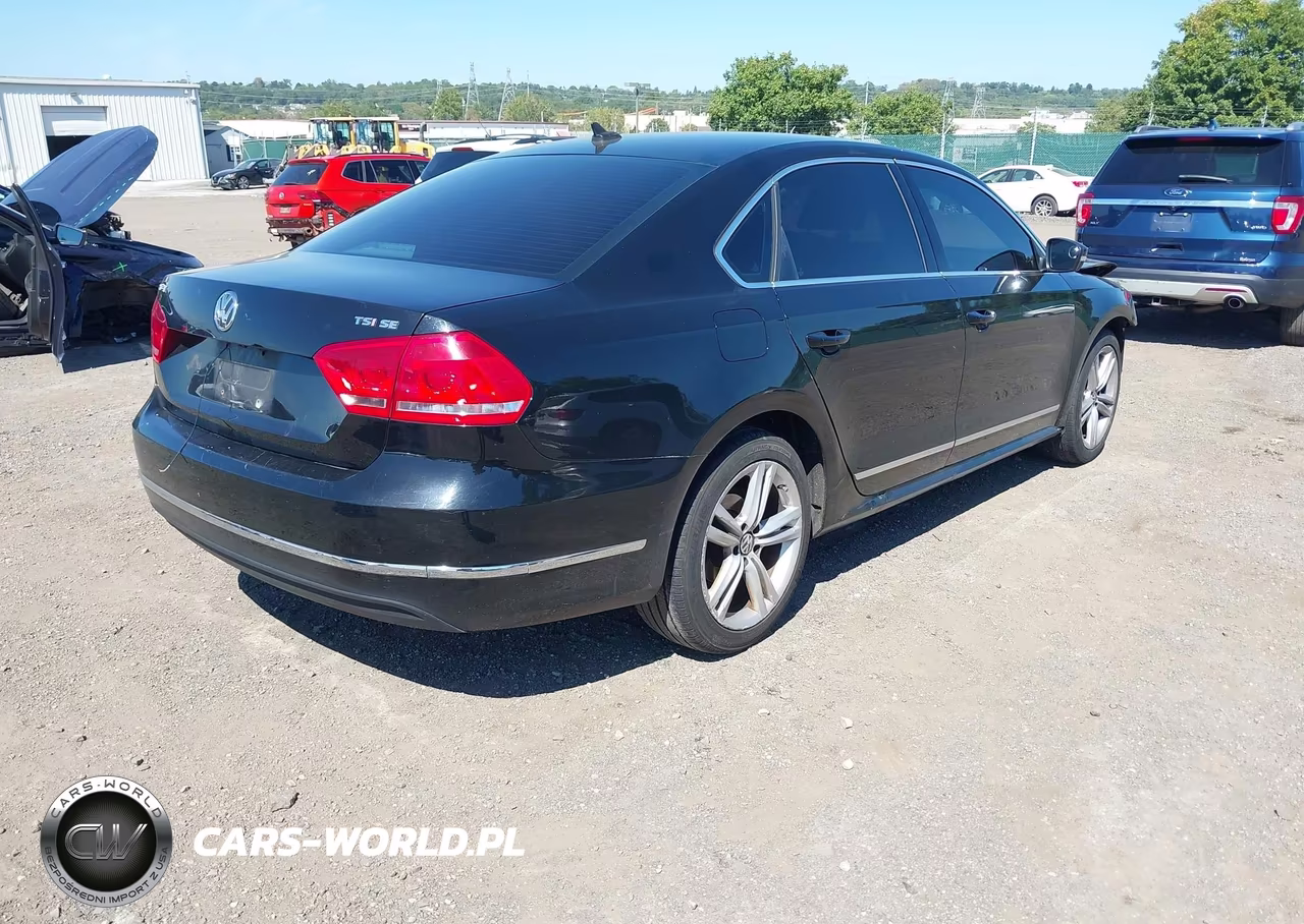 2015 Volkswagen Passat 1.8T Se VIN:1VWBT7A31FC010333 - 4
