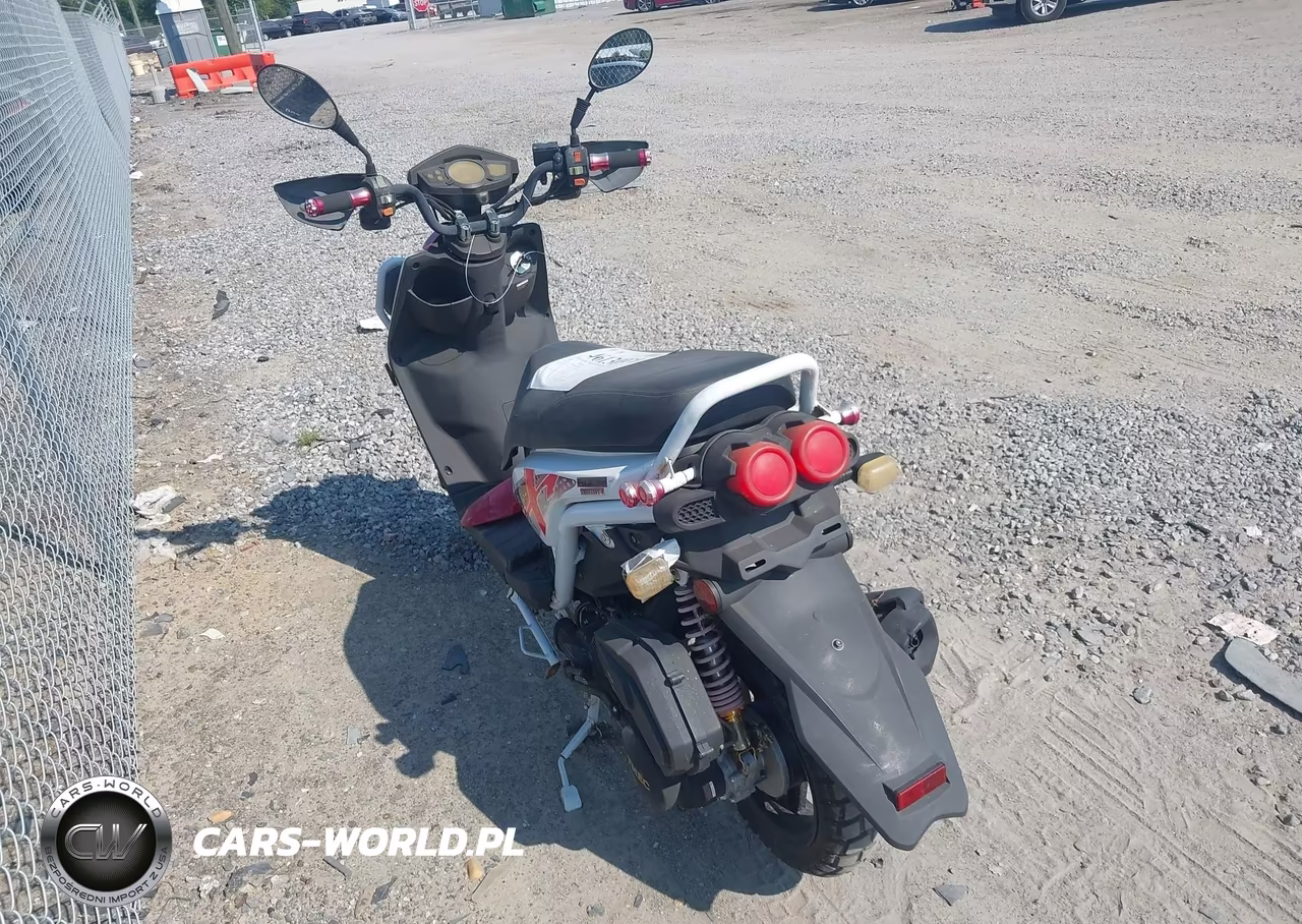 2017 Wuxi Verucci VIN:L6MT8TBG8H1010005 - 3