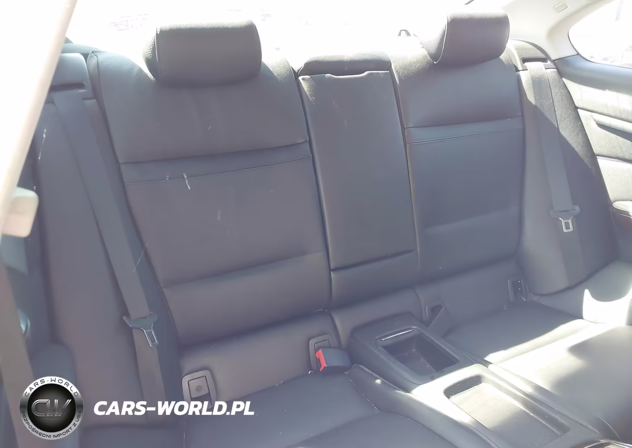 2012 BMW 335I VIN:WBAKG7C59CE802376 - 8
