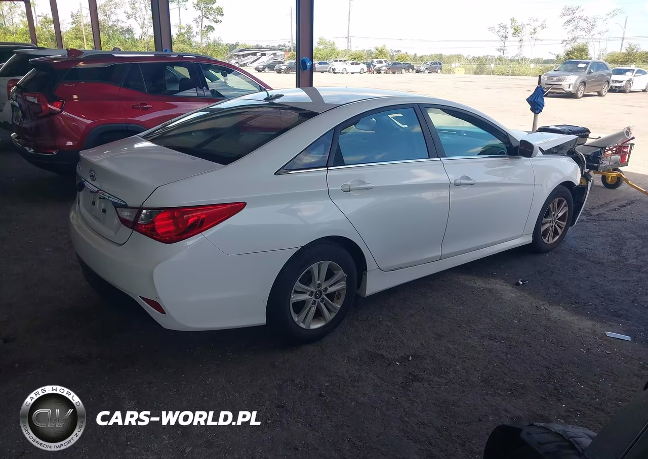 2014 Hyundai Sonata Gls VIN:5NPEB4ACXEH940073 - 4