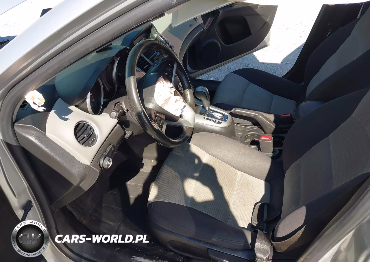 2014 Chevrolet Cruze Ls Auto VIN:1G1PA5SG7E7190115 - 5