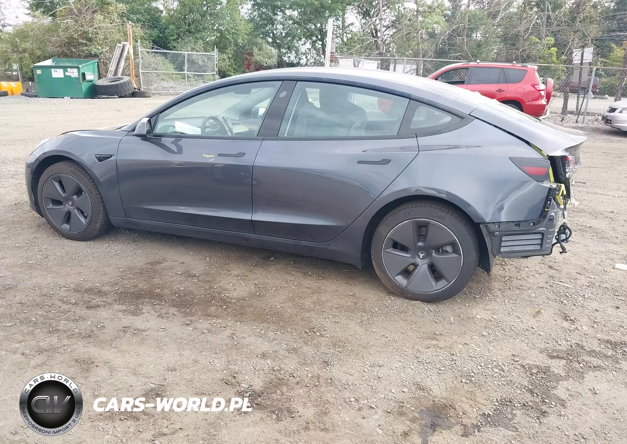 2022 Tesla Model 3 Long Range VIN:5YJ3E1EB2NF334991 - 3