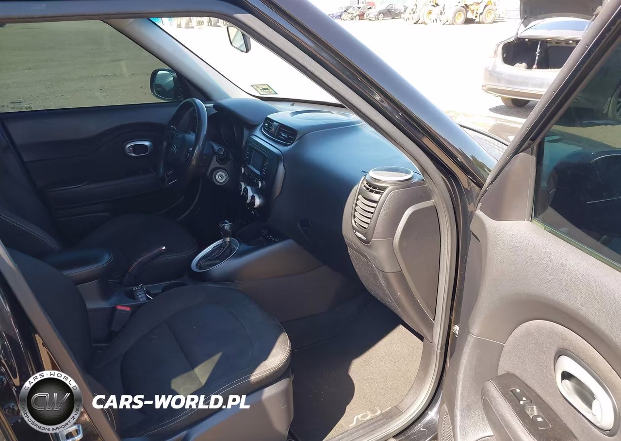 2016 Kia Soul + VIN:KNDJP3A50G7307665 - 5