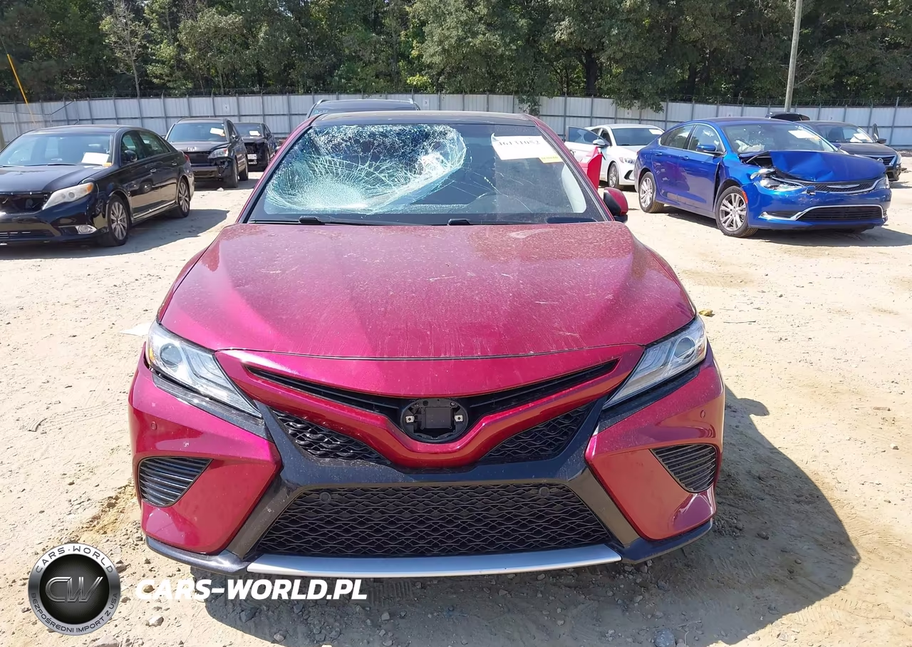 2018 Toyota Camry Xse VIN:4T1B61HK1JU552762 - 12