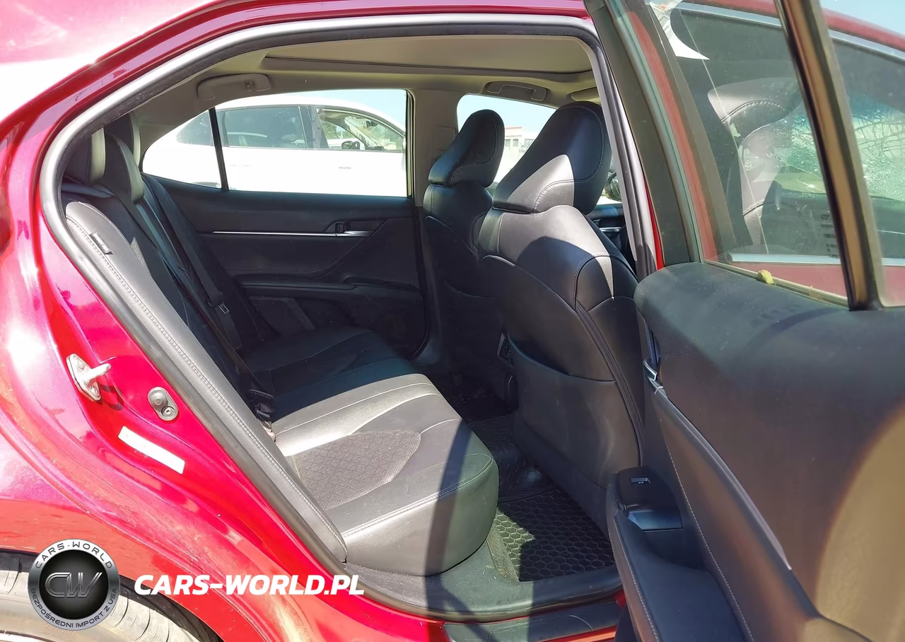 2018 Toyota Camry Xse VIN:4T1B61HK1JU552762 - 8