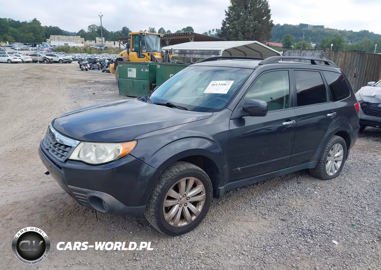 2013 Subaru Forester 2.5X Premium VIN:JF2SHADC2DH441892 - 2
