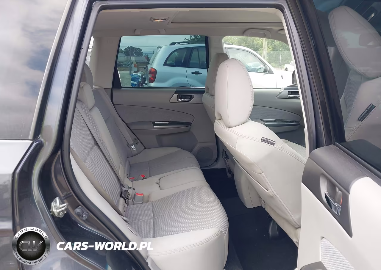 2013 Subaru Forester 2.5X Premium VIN:JF2SHADC2DH441892 - 8