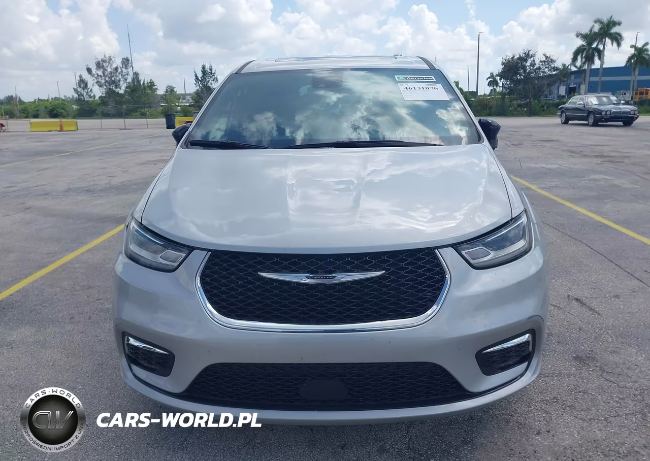 2026 Chrysler Pacifica Limited VIN:2C4RC1GG0TR195972 - 12