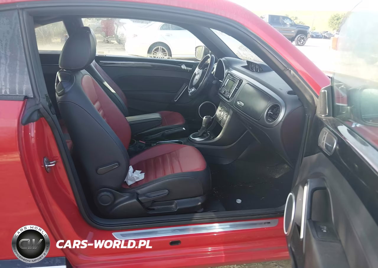 2015 Volkswagen Beetle 2.0T R-Line VIN:3VWVS7AT5FM643755 - 5