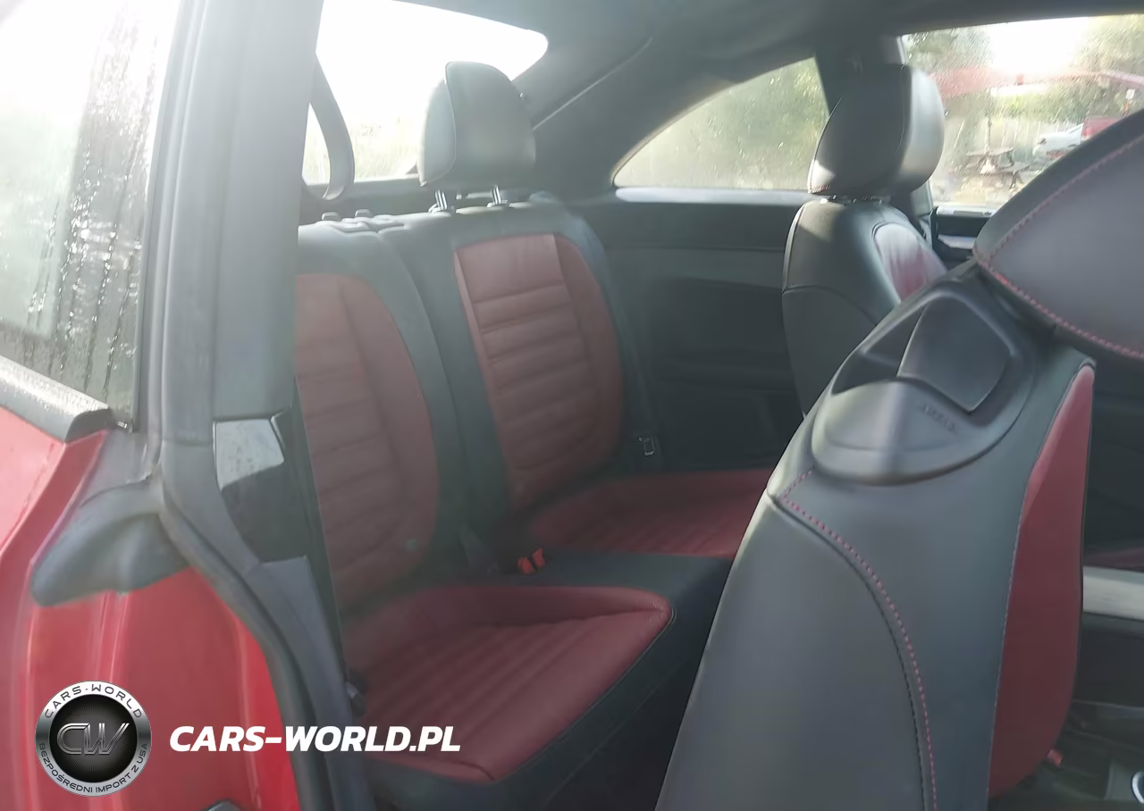 2015 Volkswagen Beetle 2.0T R-Line VIN:3VWVS7AT5FM643755 - 8