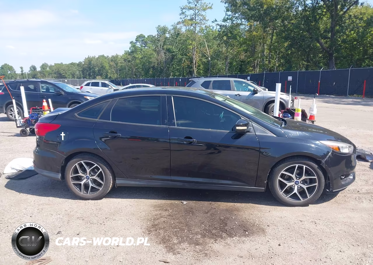 2018 Ford Focus Sel VIN:1FADP3H24JL284422 - 13