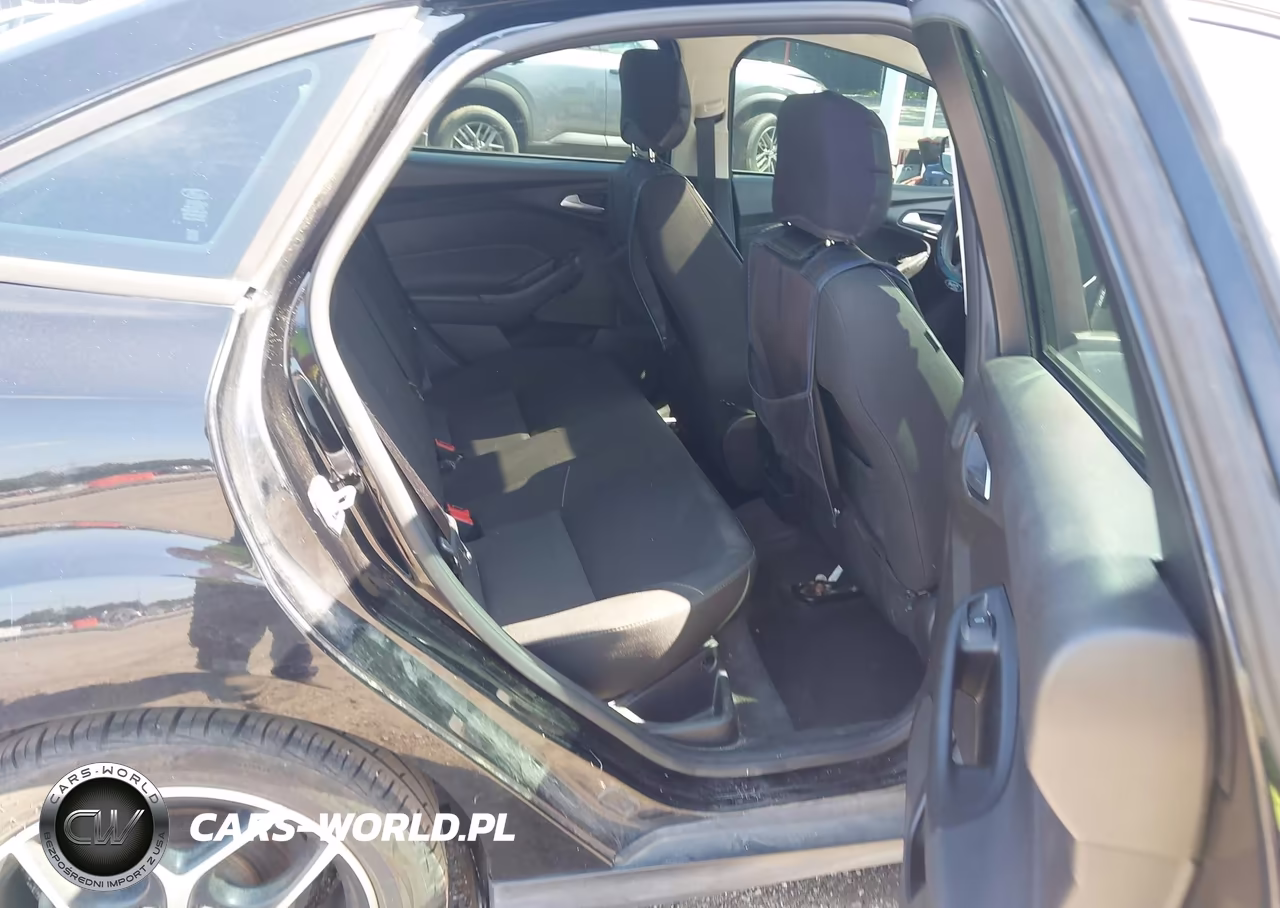 2018 Ford Focus Sel VIN:1FADP3H24JL284422 - 8