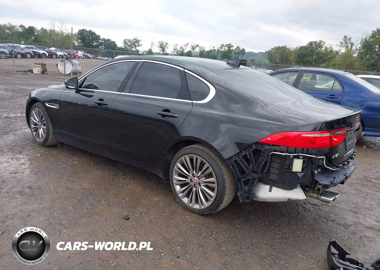 2017 Jaguar Xf 20D Prestige VIN:SAJBK4BN9HCY45637 - 3