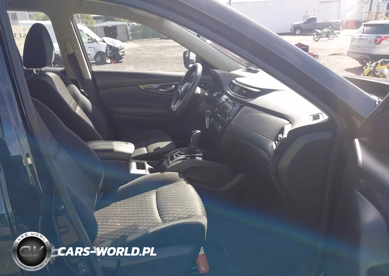 2018 Nissan Rogue S VIN:JN8AT2MV2JW313809 - 5