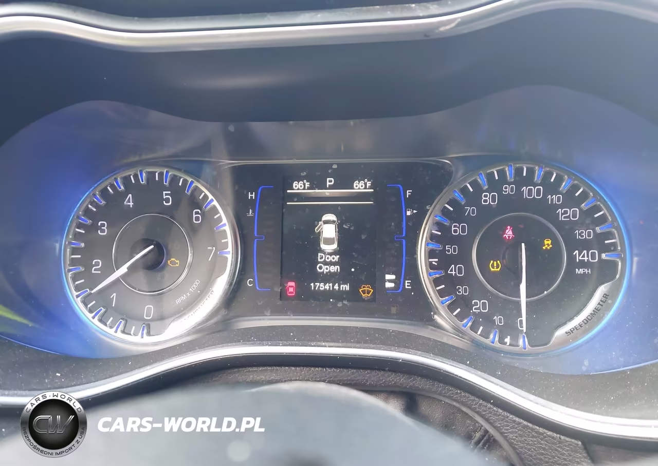 2015 Chrysler 200 Limited VIN:1C3CCCAB5FN537873 - 7