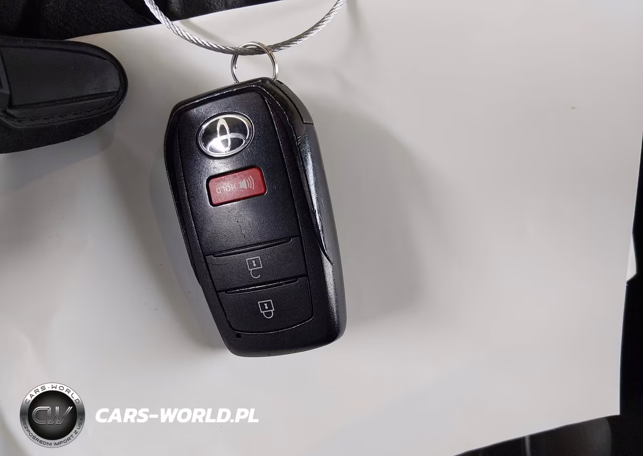 2023 Toyota Corolla Cross Le VIN:7MUBAABG7PV064264 - 11