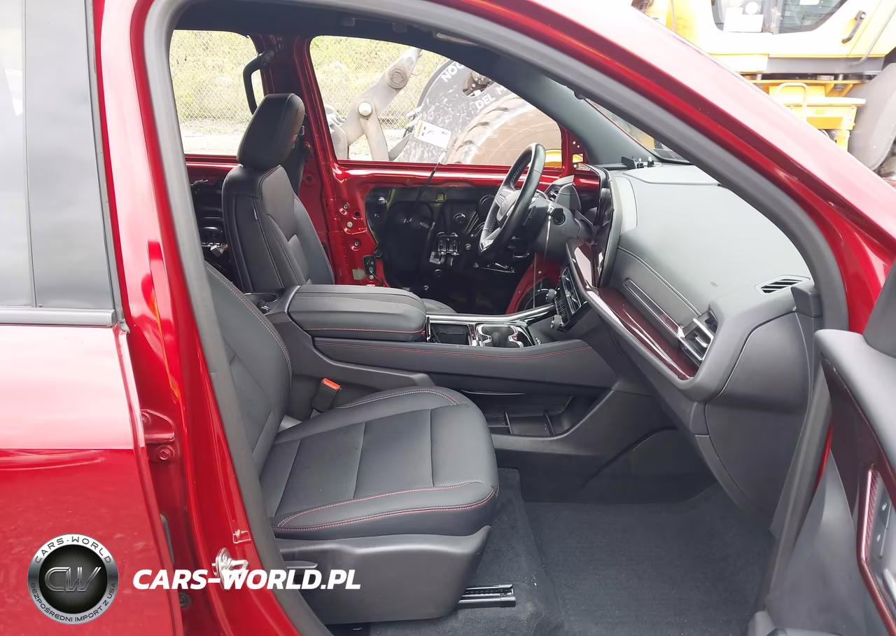 2025 Chevrolet Traverse Awd Z71 VIN:1GNEVJRSXSJ289992 - 5