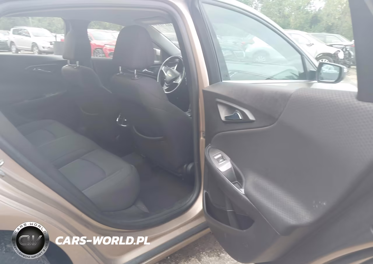 2018 Chevrolet Malibu Lt VIN:1G1ZD5ST5JF197870 - 8