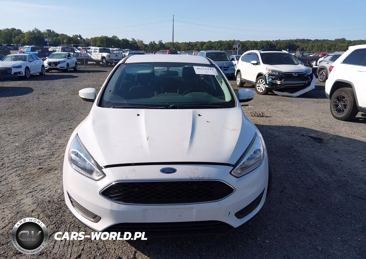 2015 Ford Focus Se VIN:1FADP3F20FL258667 - 12