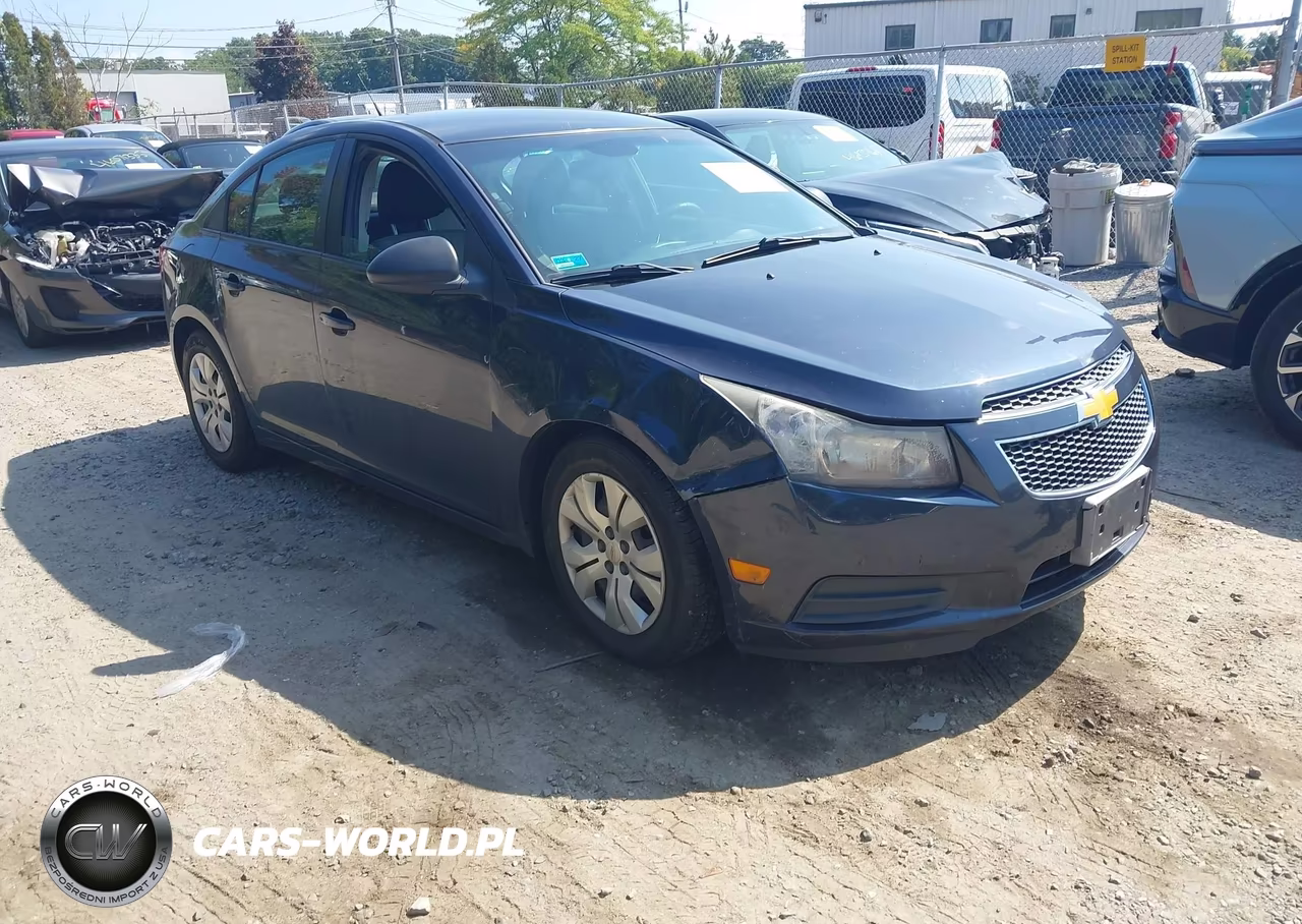 2014 Chevrolet Cruze Ls Auto VIN:1G1PA5SG9E7435934 - 1