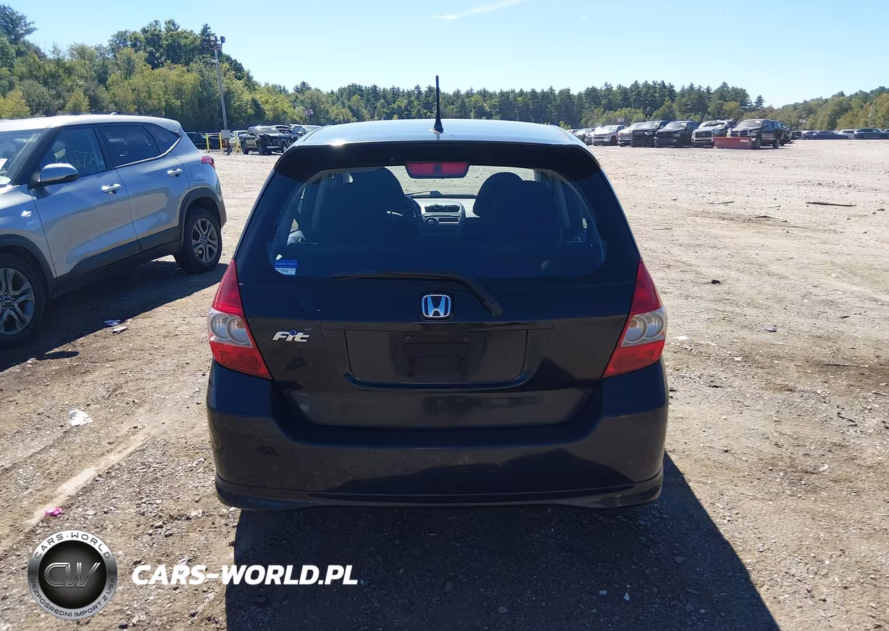 2007 Honda Fit Sport VIN:JHMGD37627S027678 - 16