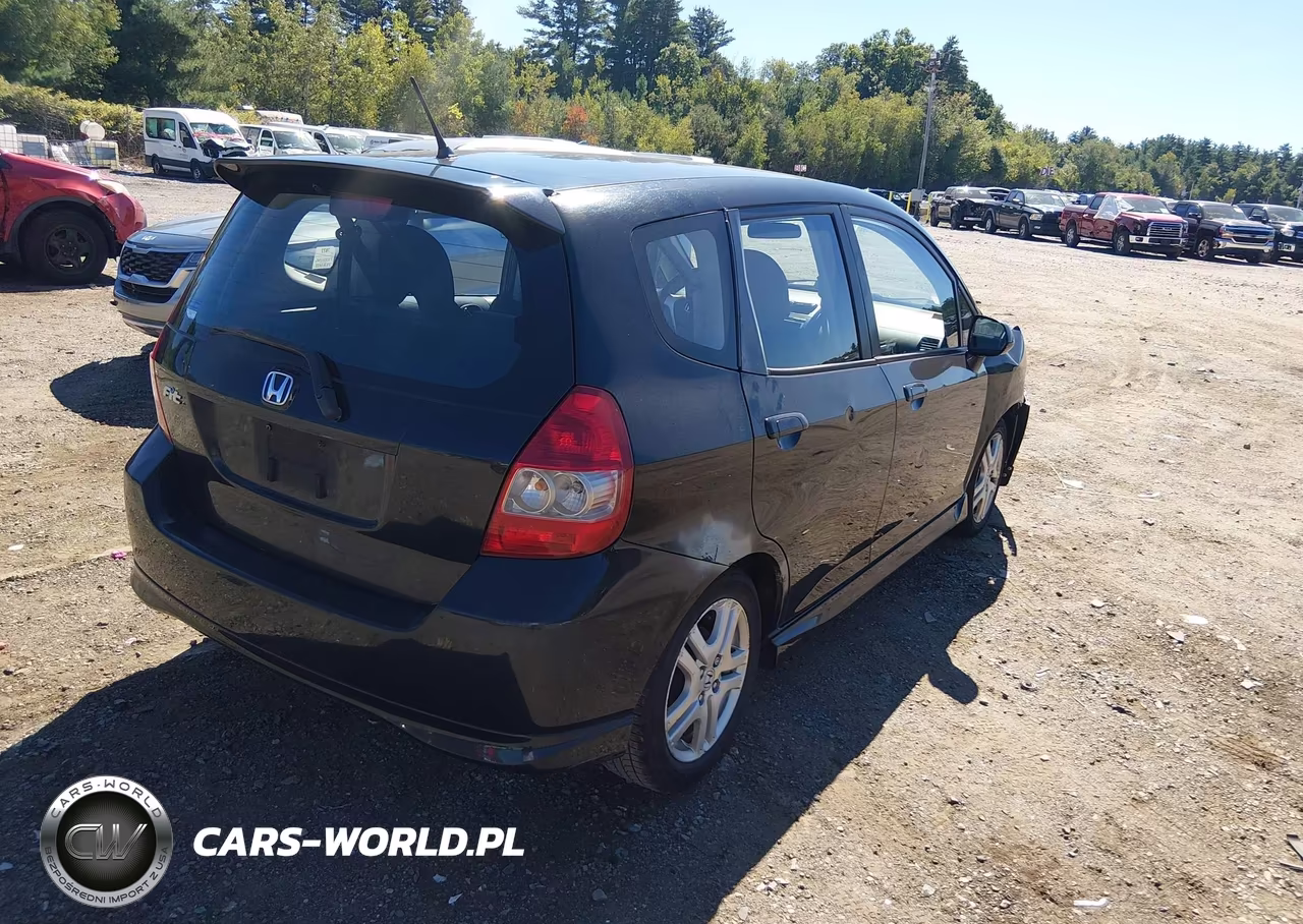 2007 Honda Fit Sport VIN:JHMGD37627S027678 - 4