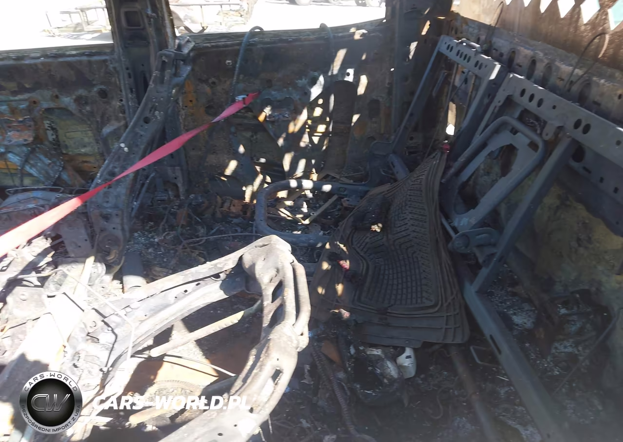 2015 Chevrolet Silverado 3500Hd Chassis Lt VIN:1GB4KZC83FF639288 - 7