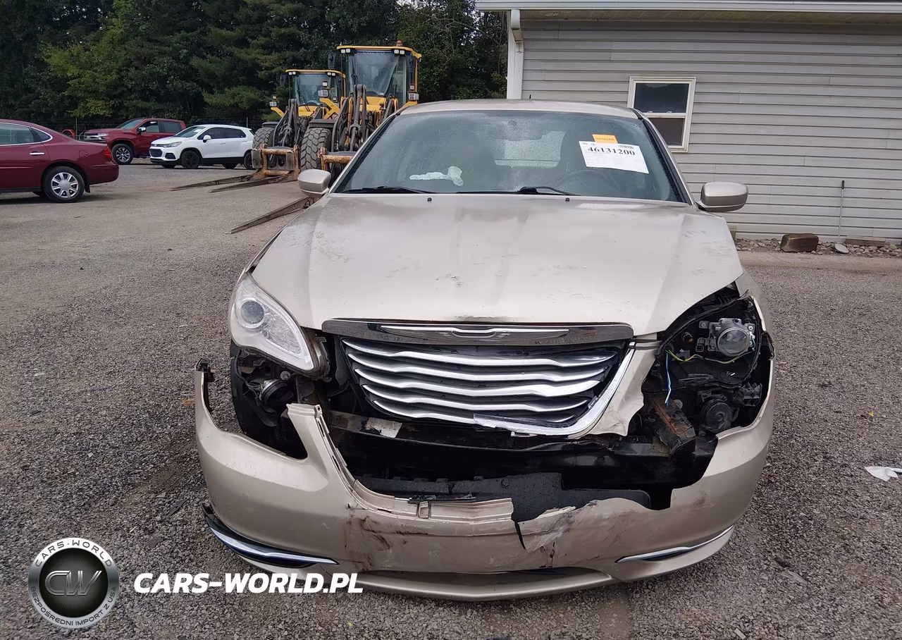 2014 Chrysler 200 Touring VIN:1C3CCBBBXEN176874 - 13