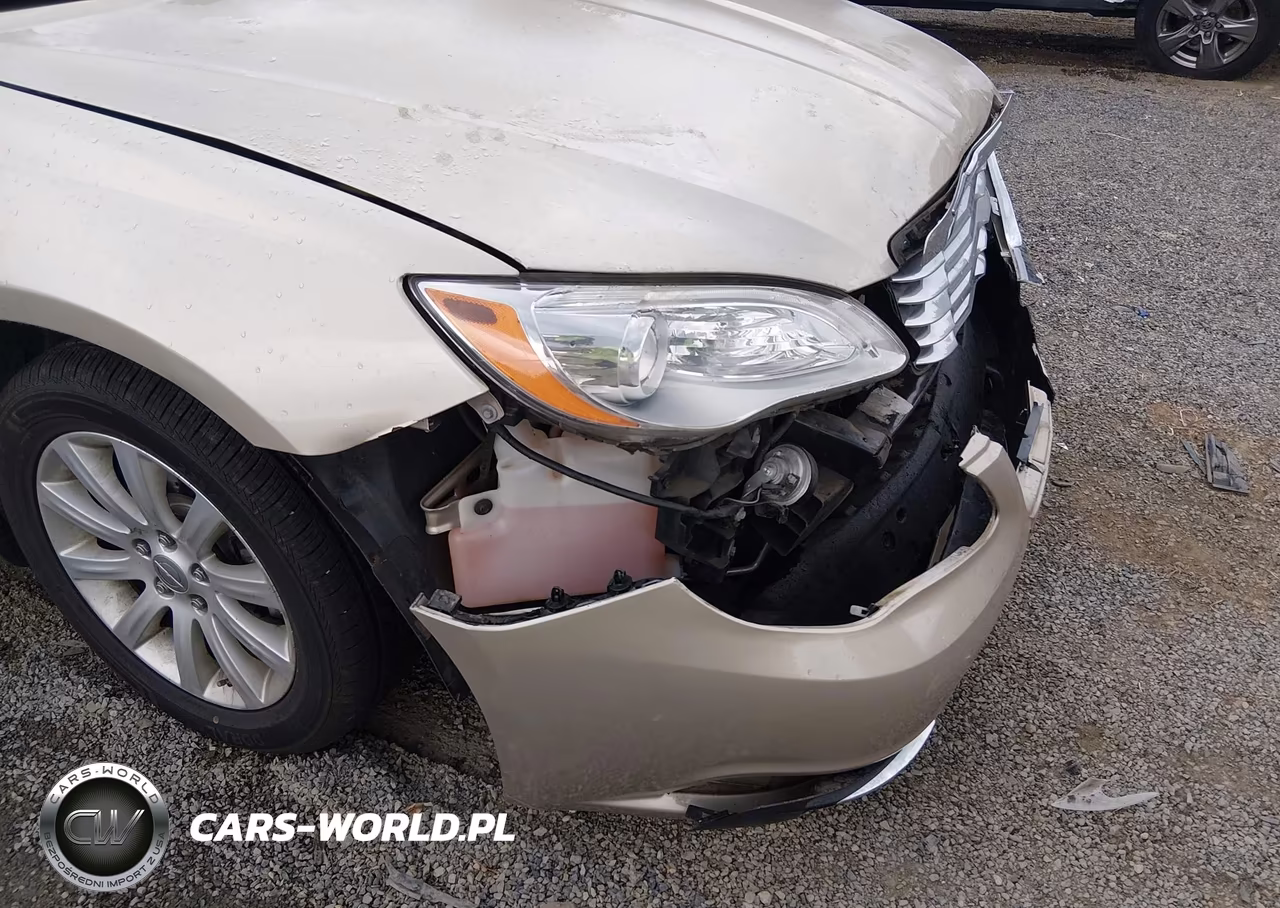 2014 Chrysler 200 Touring VIN:1C3CCBBBXEN176874 - 19