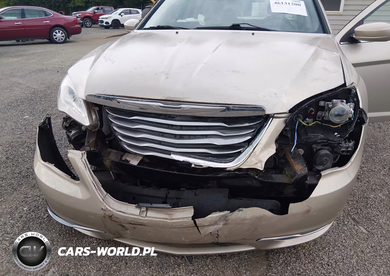2014 Chrysler 200 Touring VIN:1C3CCBBBXEN176874 - 6
