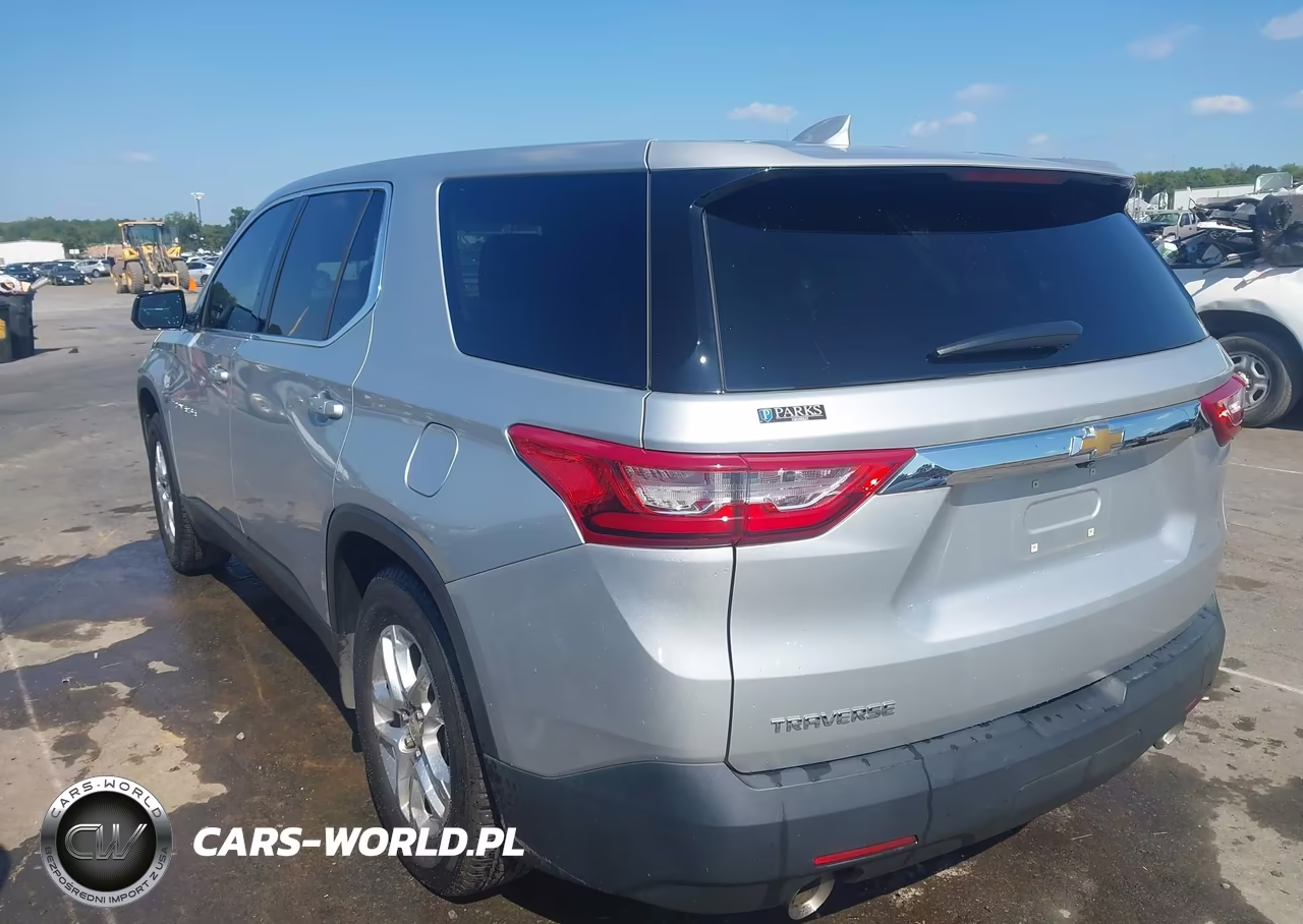 2020 Chevrolet Traverse Fwd Ls VIN:1GNERFKW5LJ118857 - 3