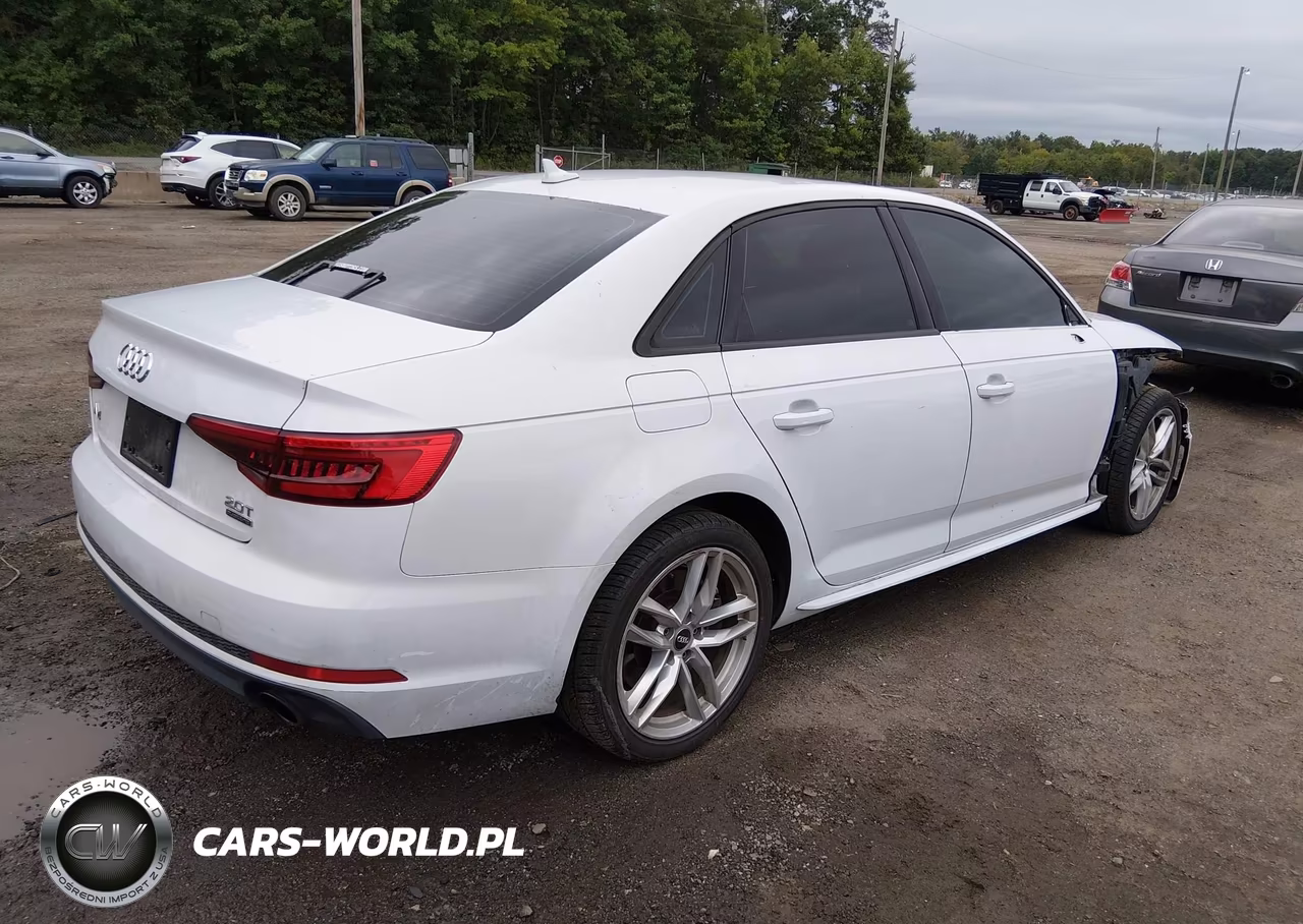 2017 Audi A4 2.0T Season Of Audi Premium VIN:WAUDNAF47HN041109 - 4