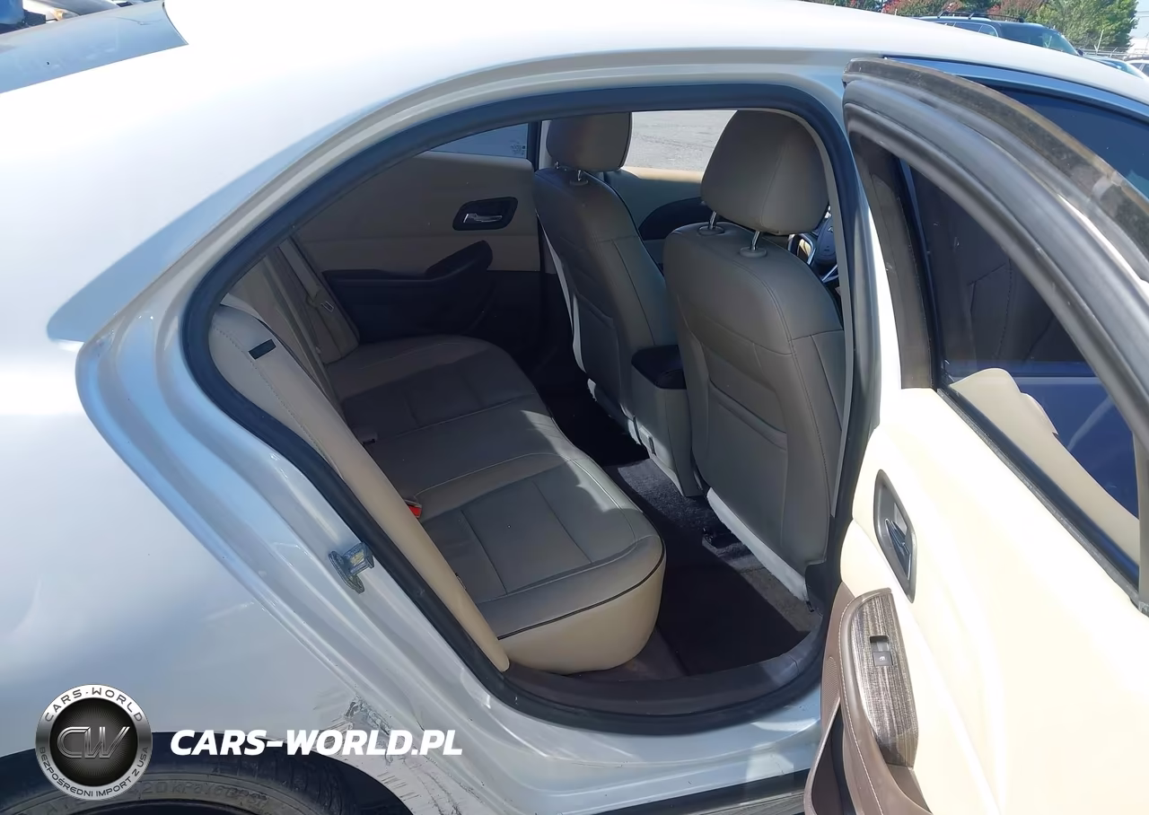2015 Chevrolet Malibu 2Lt VIN:1G11D5SL0FU152688 - 8