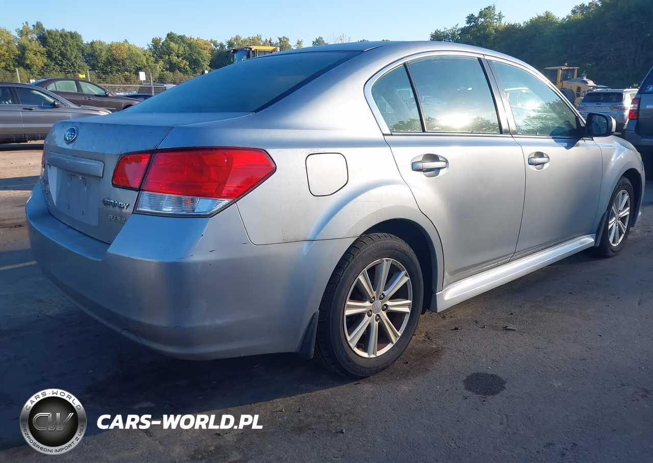 2012 Subaru Legacy 2.5I Premium VIN:4S3BMBG64C3011458 - 4