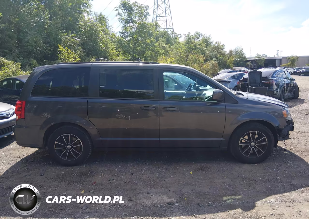 2018 Dodge Grand Caravan Gt VIN:2C4RDGEGXJR284383 - 14