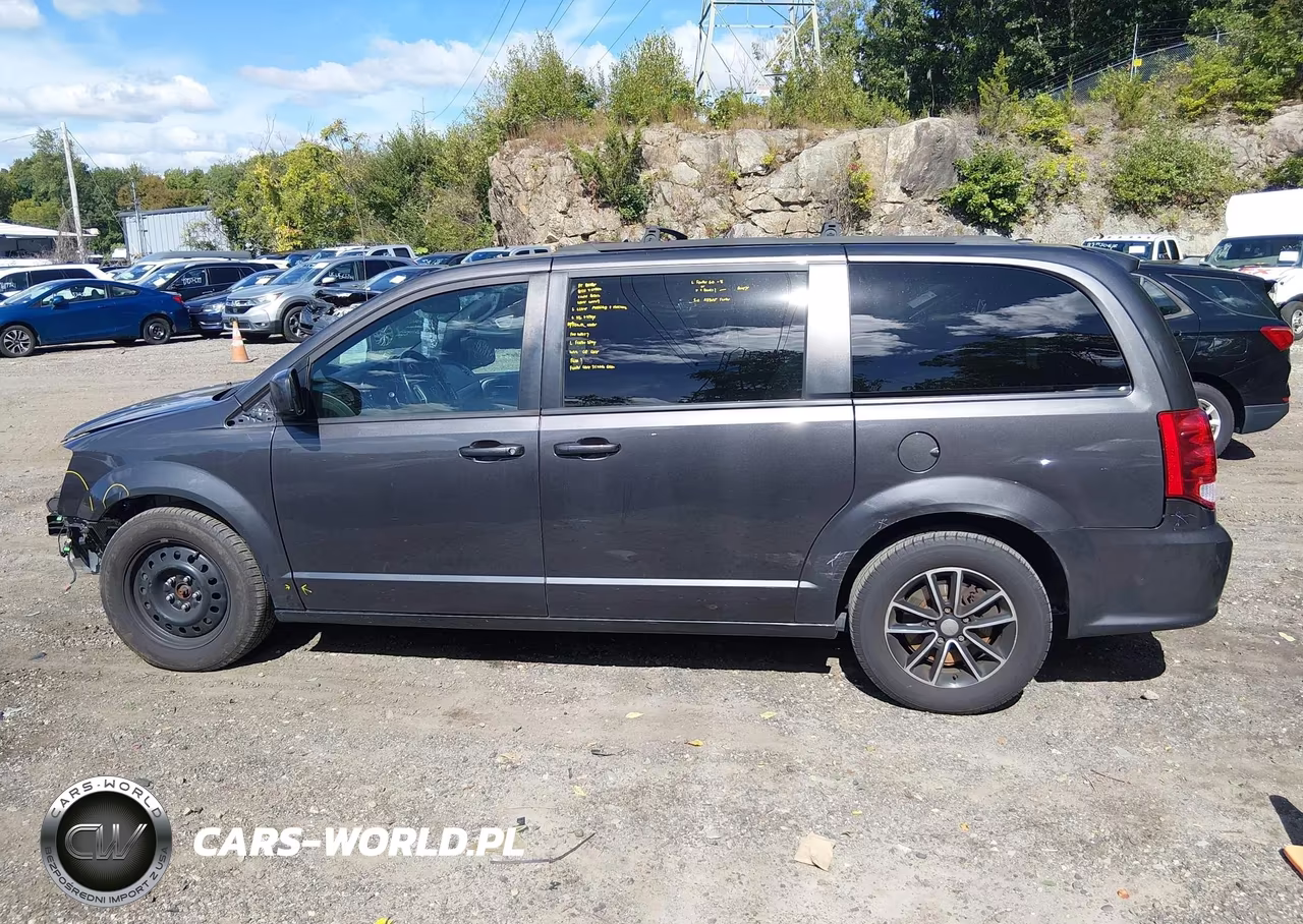 2018 Dodge Grand Caravan Gt VIN:2C4RDGEGXJR284383 - 15