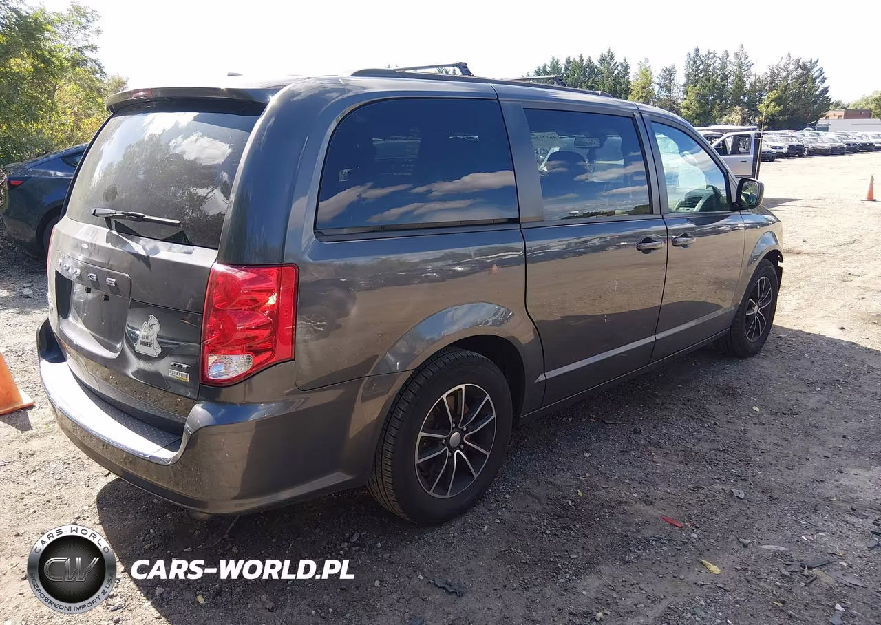 2018 Dodge Grand Caravan Gt VIN:2C4RDGEGXJR284383 - 4
