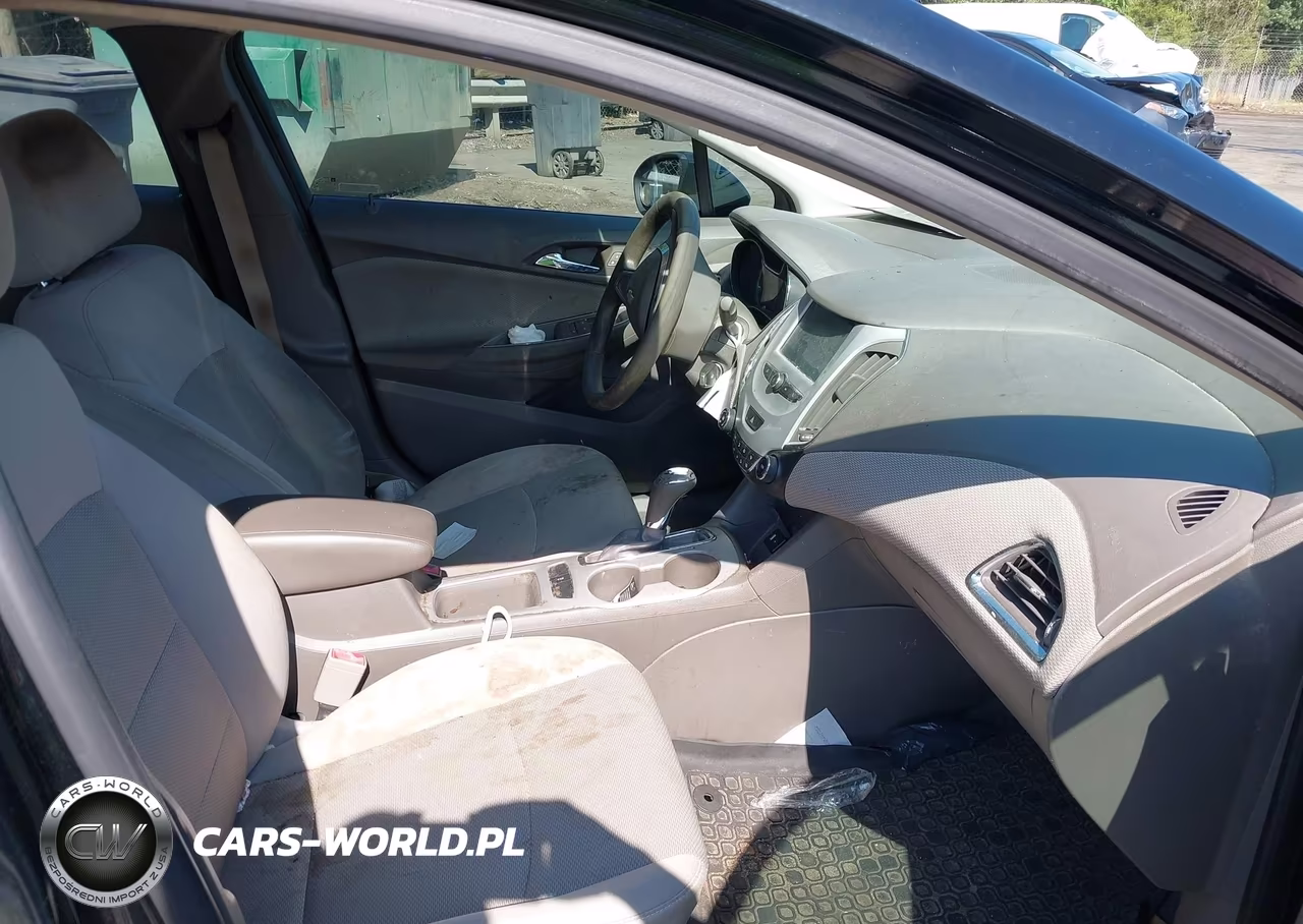 2016 Chevrolet Cruze Ls Auto VIN:1G1BC5SM2G7315860 - 5