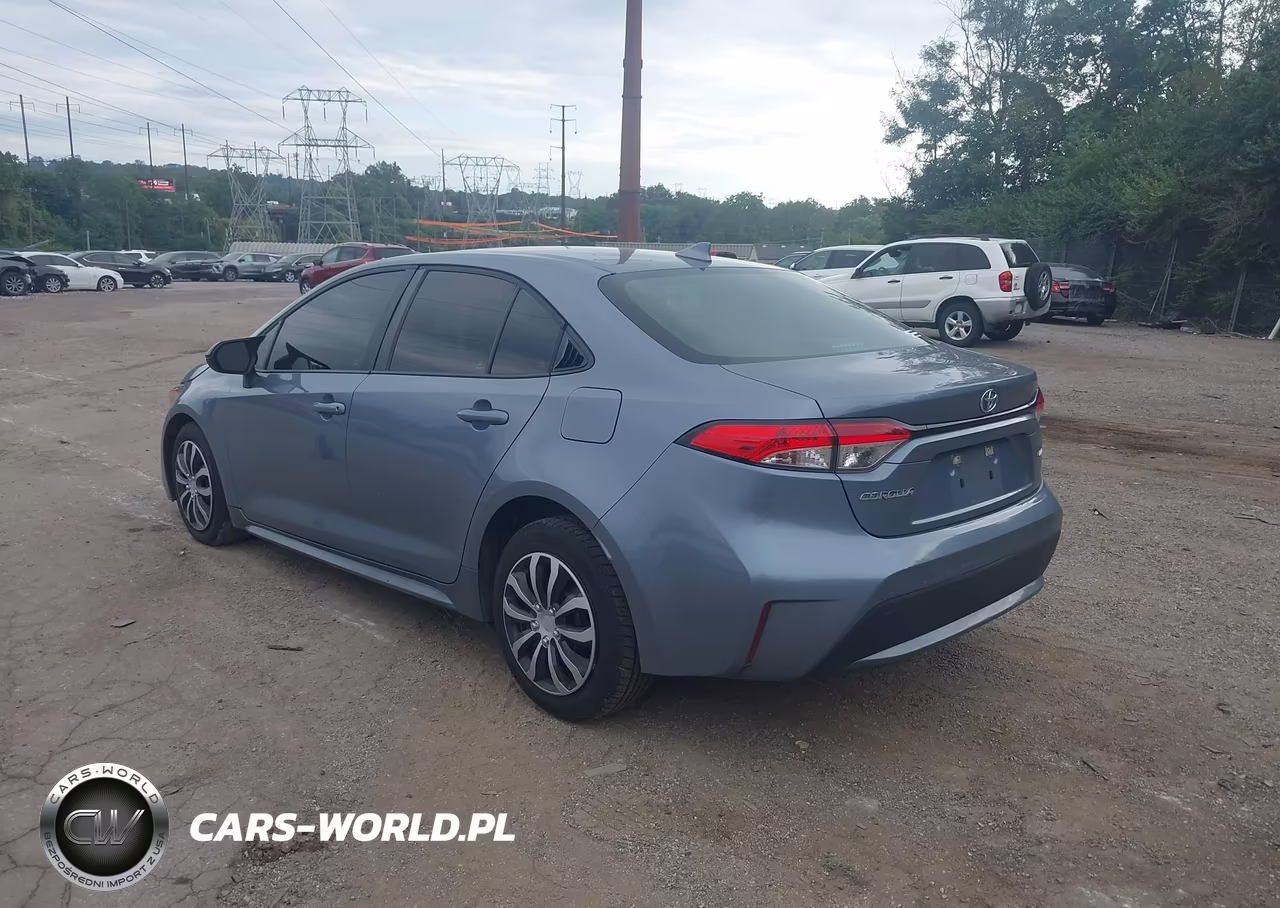 2020 Toyota Corolla Le VIN:5YFEPRAE7LP110523 - 3