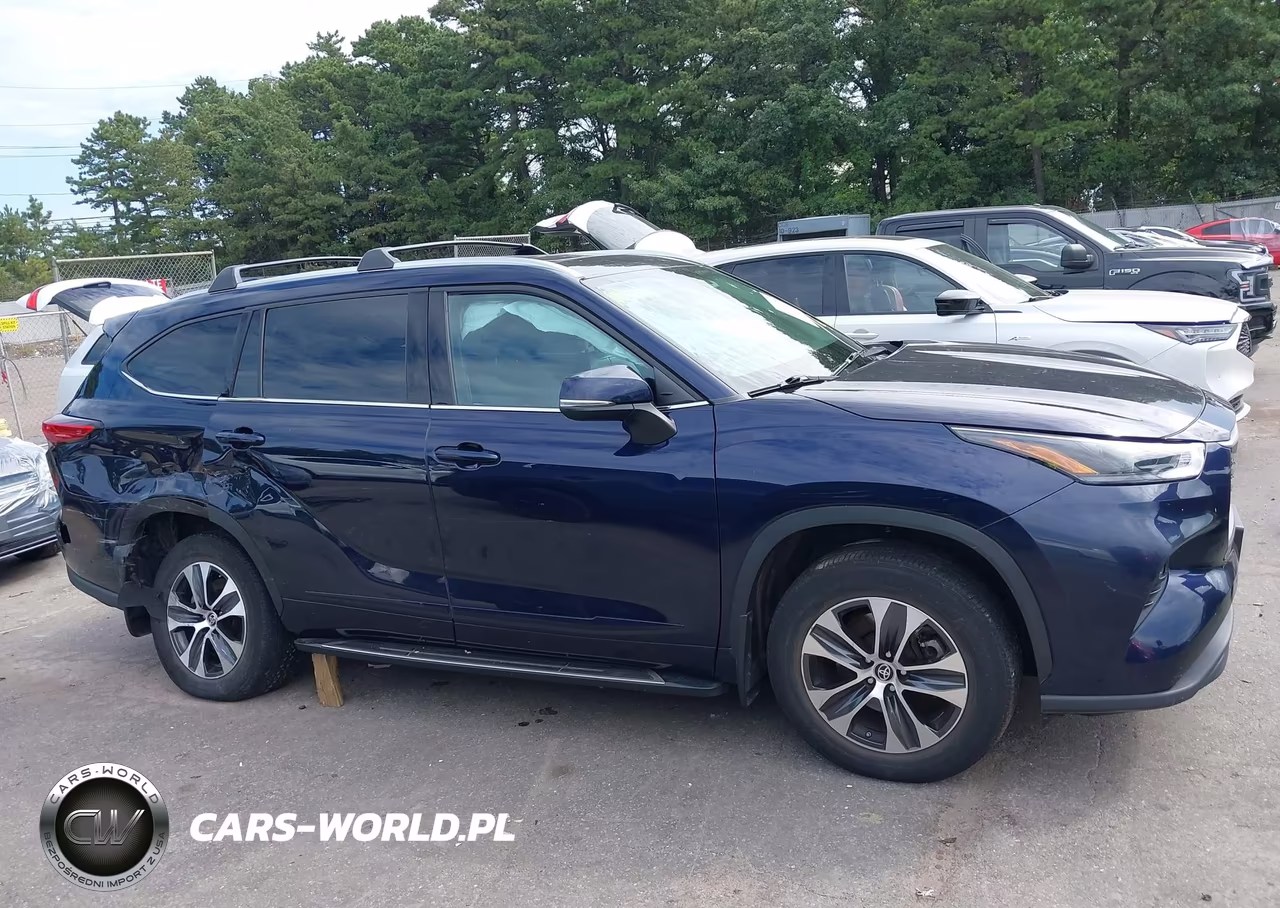 2021 Toyota Highlander Xle VIN:5TDGZRBH5MS532116 - 12