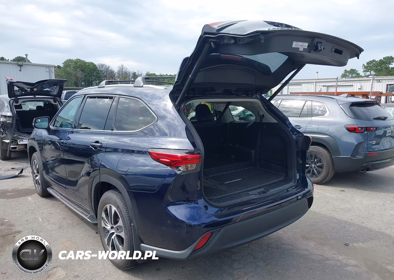2021 Toyota Highlander Xle VIN:5TDGZRBH5MS532116 - 3