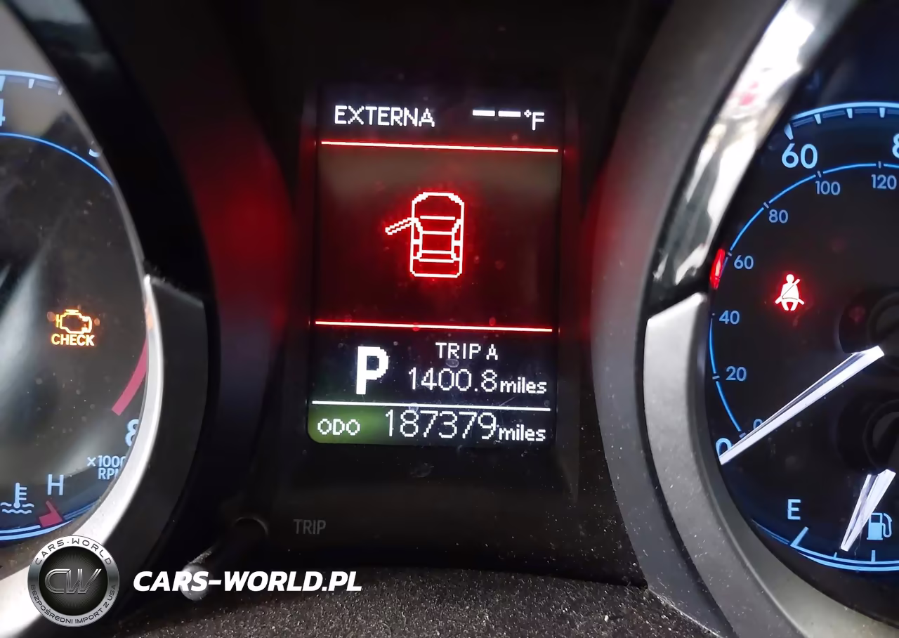 2015 Toyota Corolla S Plus VIN:2T1BURHE0FC276923 - 16