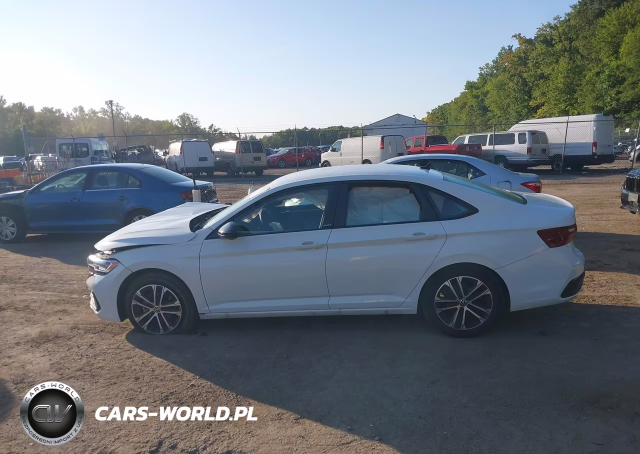 2024 Volkswagen Jetta 1.5T Sport VIN:3VWBM7BU3RM061694 - 14