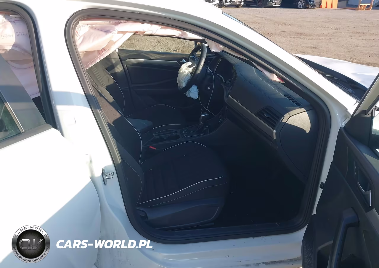 2024 Volkswagen Jetta 1.5T Sport VIN:3VWBM7BU3RM061694 - 5