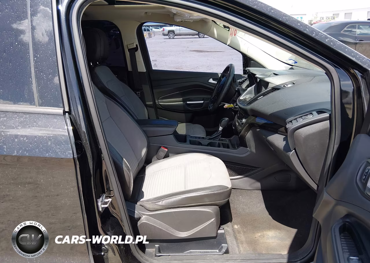 2017 Ford Escape Se VIN:1FMCU0GD7HUA93545 - 5