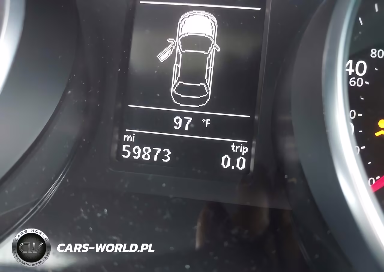 2018 Volkswagen Passat 2.0T R-Line-2.0T S VIN:1VWAA7A3XJC009370 - 16