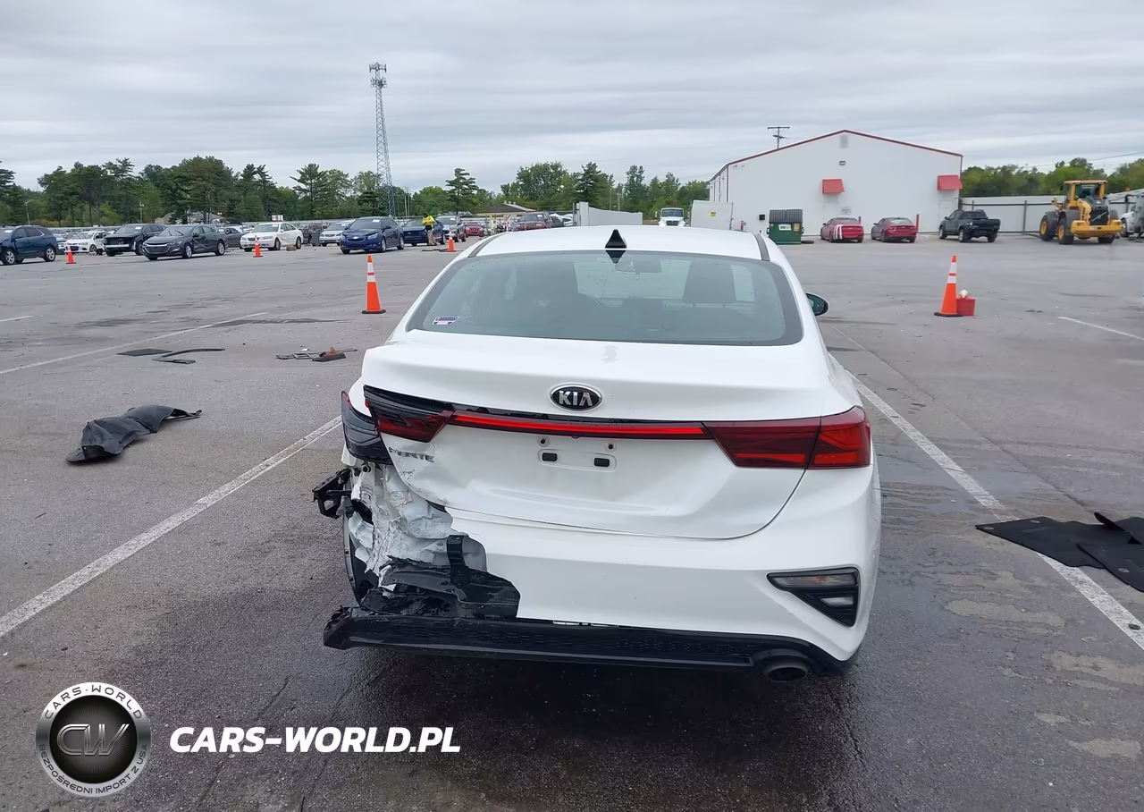 2021 Kia Forte Lxs VIN:3KPF24AD2ME296181 - 17