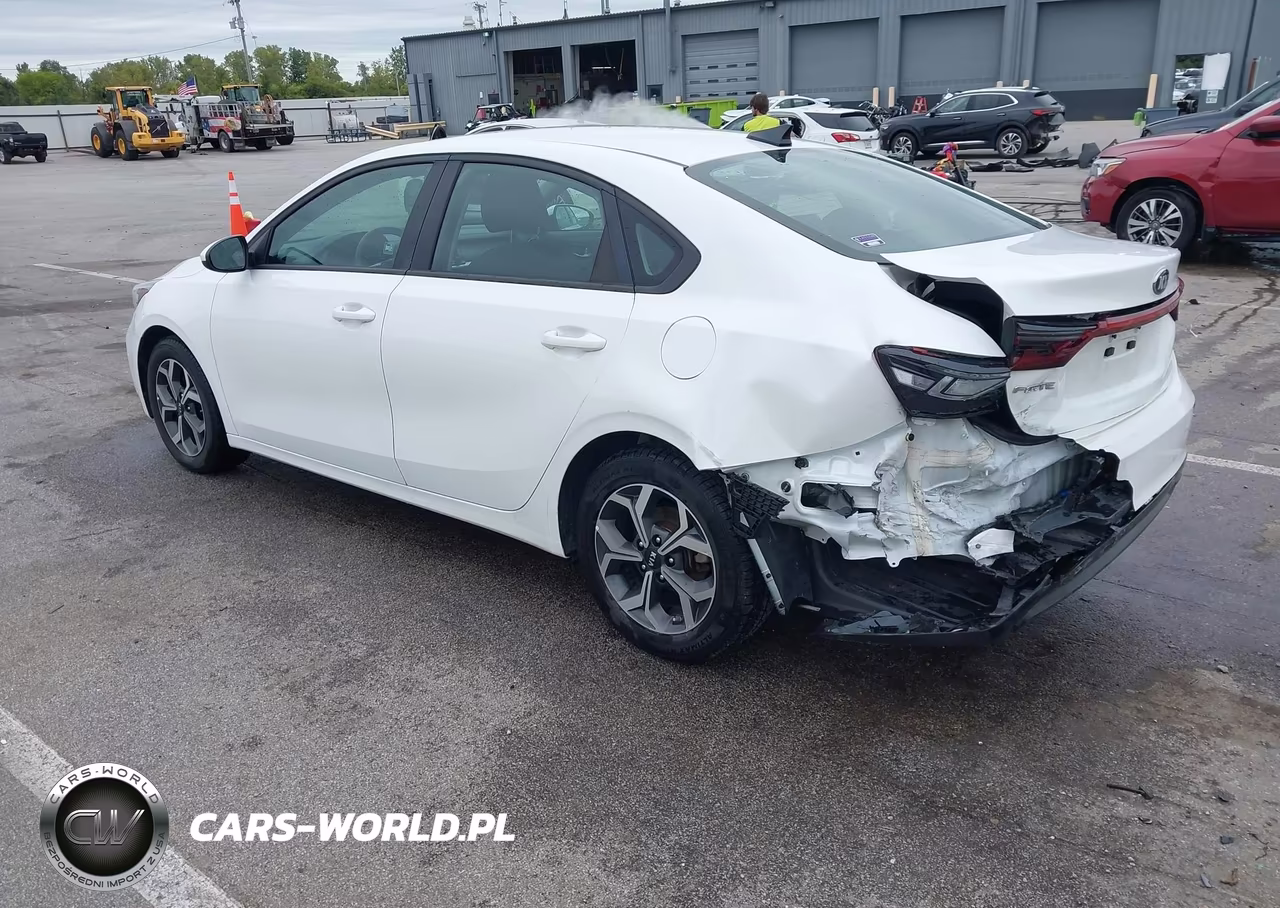 2021 Kia Forte Lxs VIN:3KPF24AD2ME296181 - 3