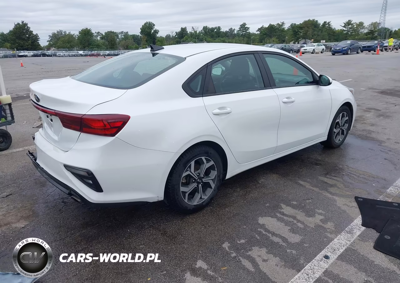 2021 Kia Forte Lxs VIN:3KPF24AD2ME296181 - 4