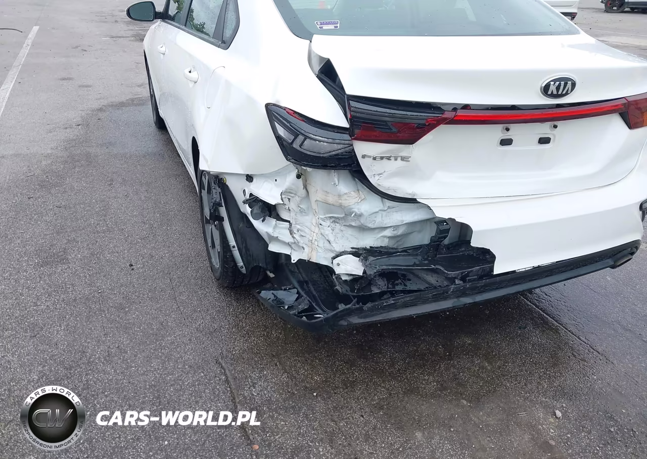 2021 Kia Forte Lxs VIN:3KPF24AD2ME296181 - 6